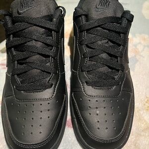 Nike Men's Black Leather Sneakers